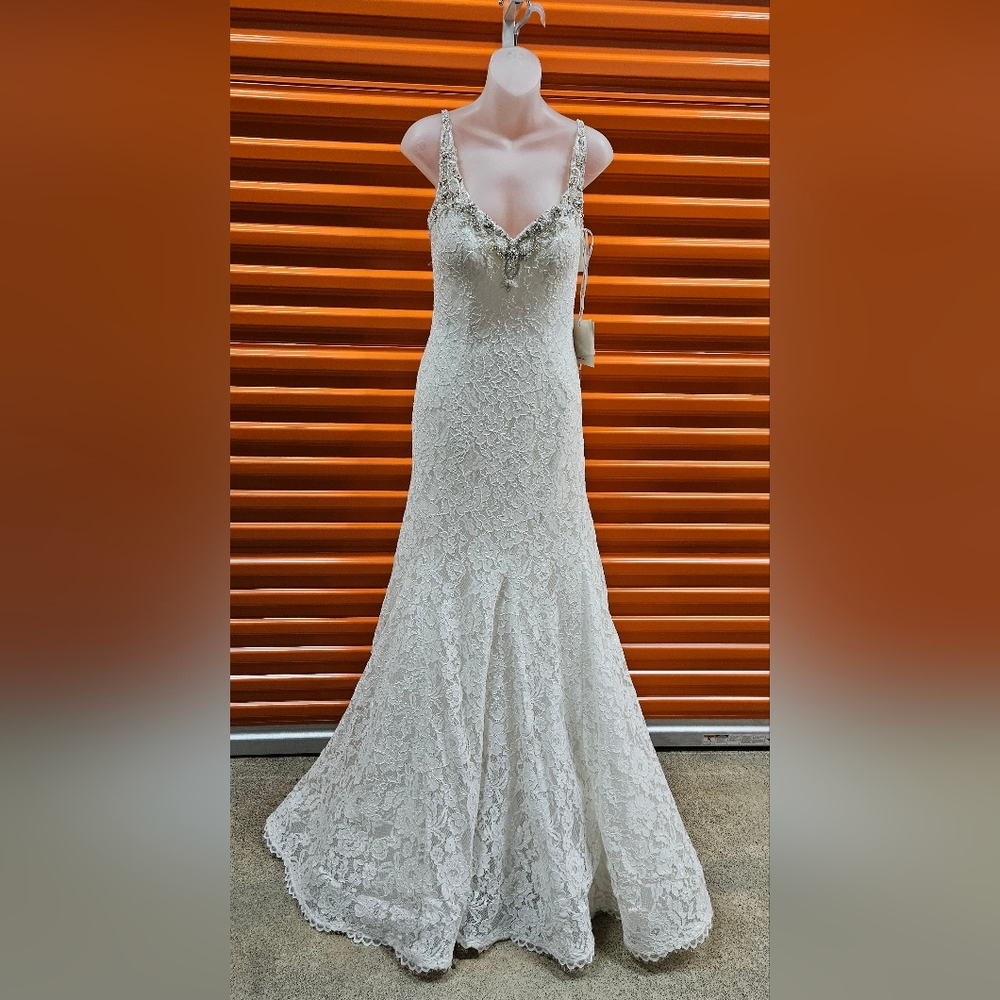 Bridal Gown By Pronovias, Size 6